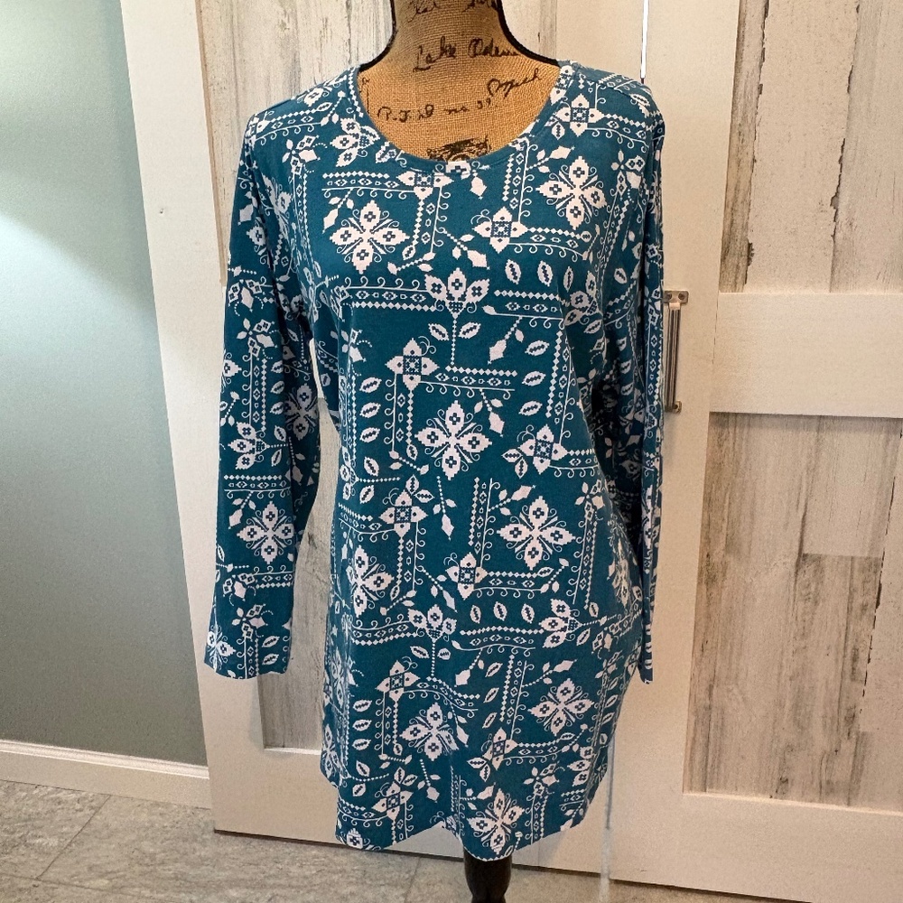 WOMAN WITHIN TUNIC TOP LARGE 18/20